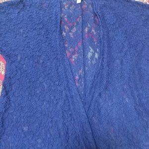 LulaRoe Lindsay, has some stretch fabric showing